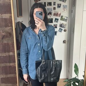 Vintage Coach black Hampton tote 9572